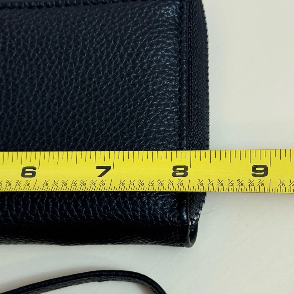 Black Textured Leather Wristlet Wallet Clutch by Bugatti NEW! - Picture 6 of 7